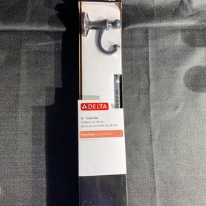 Brand new delta 18 inch towel bar